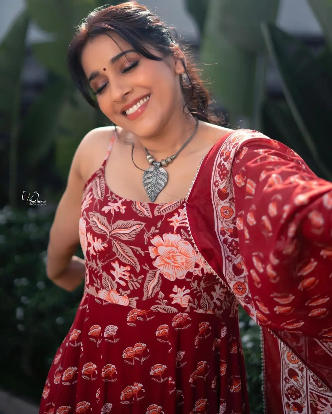 Rashmi Gautam In Sleeveless Maroon Gown